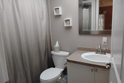 Condo in Clearwater, Florida, 1 bedroom  № 1876963 - photo 16
