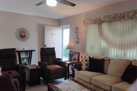Condo in Clearwater, Florida, 1 bedroom  № 1876963 - photo 7