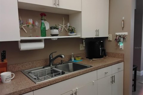 Condo in Clearwater, Florida, 1 bedroom  № 1876963 - photo 11