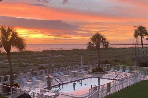 Condo in Venice, Florida, 2 bedrooms  № 1555475 - photo 16