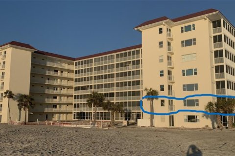 Condo in Venice, Florida, 2 bedrooms  № 1555475 - photo 4