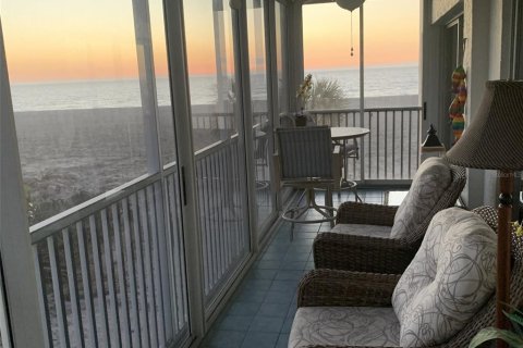 Condo in Venice, Florida, 2 bedrooms  № 1555475 - photo 13