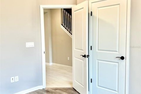 Townhouse in Orlando, Florida 4 bedrooms, 168.06 sq.m. № 1866246 - photo 5