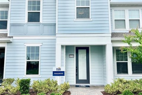 Townhouse in Orlando, Florida 4 bedrooms, 168.06 sq.m. № 1866246 - photo 1