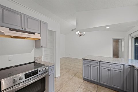 Villa ou maison à vendre à Deltona, Floride: 3 chambres, 146.04 m2 № 1884228 - photo 8