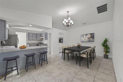 Villa ou maison à vendre à Deltona, Floride: 3 chambres, 146.04 m2 № 1884228 - photo 9