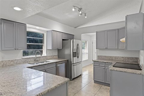 Villa ou maison à vendre à Deltona, Floride: 3 chambres, 146.04 m2 № 1884228 - photo 6
