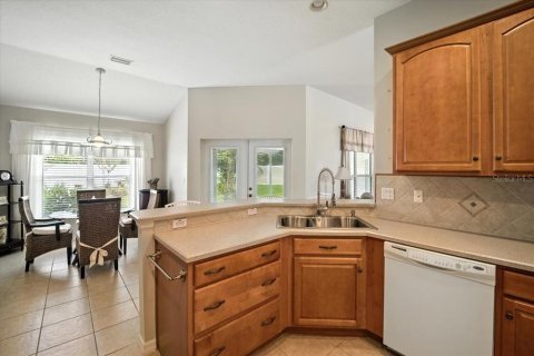 House in Palm Coast, Florida 3 bedrooms, 195.56 sq.m. № 1902915 - photo 18