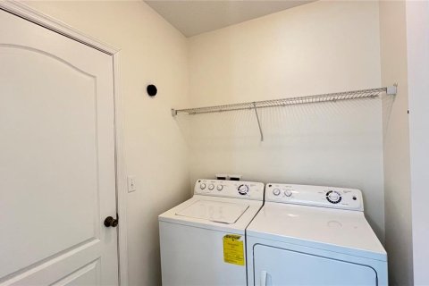 Casa en alquiler en Haines City, Florida, 4 dormitorios, 139.45 m2 № 1918112 - foto 10