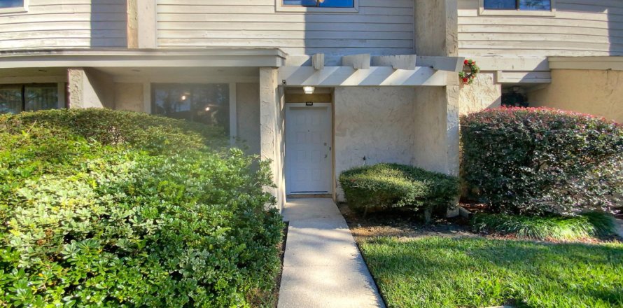 Condo in Jacksonville, Florida, 2 bedrooms № 882152