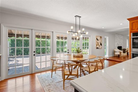 House in Lutz, Florida 4 bedrooms, 285.3 sq.m. № 1586534 - photo 18