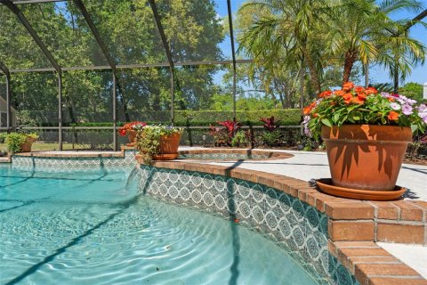 House in Lutz, Florida 4 bedrooms, 285.3 sq.m. № 1586534 - photo 3