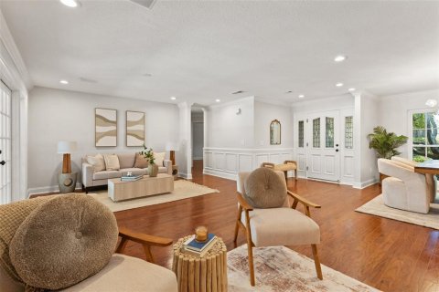 House in Lutz, Florida 4 bedrooms, 285.3 sq.m. № 1586534 - photo 7