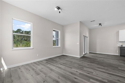Commercial property in Palm Coast, Florida 6 bedrooms, 387.4 sq.m. № 1350248 - photo 8