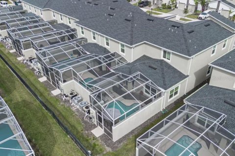 Touwnhouse à vendre à Davenport, Floride: 5 chambres, 201.32 m2 № 2380791 - photo 3