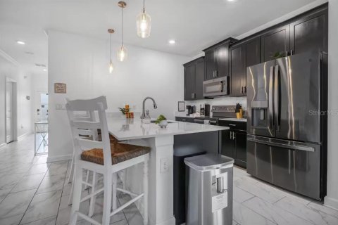 Touwnhouse à vendre à Davenport, Floride: 5 chambres, 201.32 m2 № 2380791 - photo 8