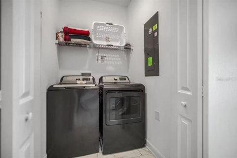 Touwnhouse à vendre à Davenport, Floride: 5 chambres, 201.32 m2 № 2380791 - photo 15