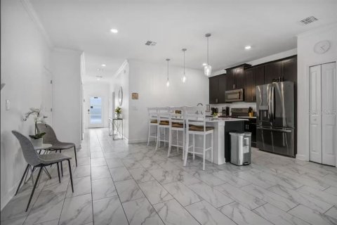 Touwnhouse à vendre à Davenport, Floride: 5 chambres, 201.32 m2 № 2380791 - photo 10