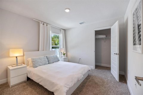 Casa en venta en Port Charlotte, Florida, 4 dormitorios, 201.51 m2 № 1817204 - foto 25