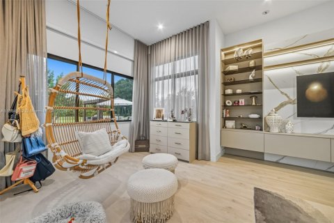 House in Southwest Ranches, Florida 4 bedrooms, 339.56 sq.m. № 1930099 - photo 26