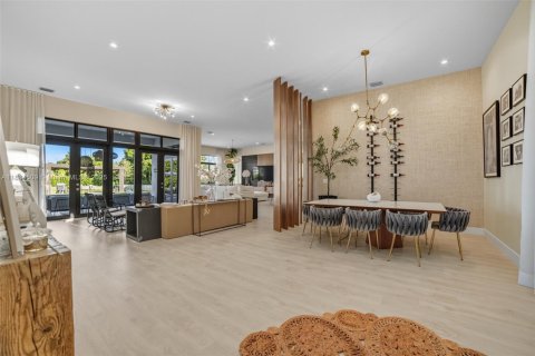 House in Southwest Ranches, Florida 4 bedrooms, 339.56 sq.m. № 1930099 - photo 7