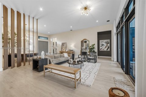 House in Southwest Ranches, Florida 4 bedrooms, 339.56 sq.m. № 1930099 - photo 17