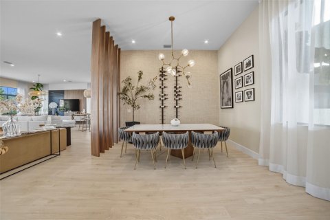 House in Southwest Ranches, Florida 4 bedrooms, 339.56 sq.m. № 1930099 - photo 8