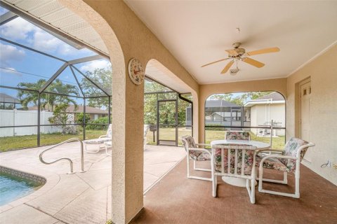 Villa ou maison à vendre à Port Charlotte, Floride: 3 chambres, 133.97 m2 № 1608138 - photo 24