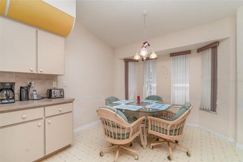 House in Port Charlotte, Florida 3 bedrooms, 133.97 sq.m. № 1608138 - photo 9