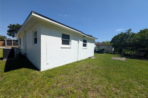 House in Lakeland, Florida 4 bedrooms, 105.91 sq.m. № 1918422 - photo 9