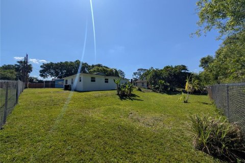 House in Lakeland, Florida 4 bedrooms, 105.91 sq.m. № 1918422 - photo 12