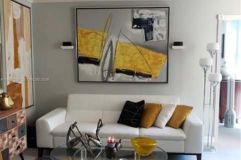 Купить кондоминиум в Майами, Флорида 2 спальни, 83.43м2, № 2047734 - фото 12