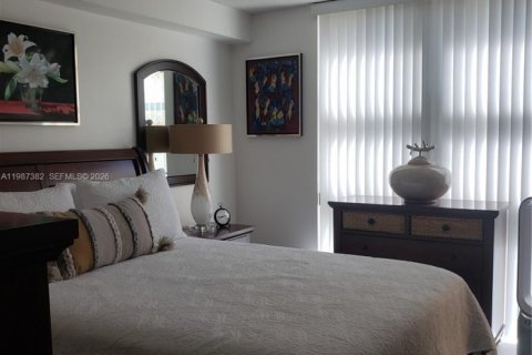 Купить кондоминиум в Майами, Флорида 2 спальни, 83.43м2, № 2047734 - фото 20
