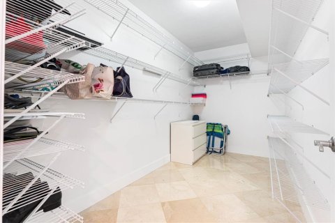 Снять в аренду кондоминиум в Санни-Айлс-Бич, Флорида 3 комнаты, 147.06м2, № 2261052 - фото 22