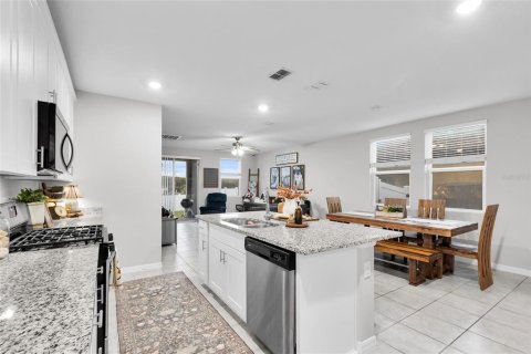 Villa ou maison à vendre à Leesburg, Floride: 4 chambres, 201.41 m2 № 2416386 - photo 8