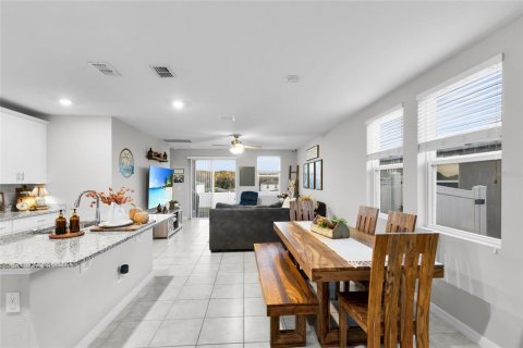 Villa ou maison à vendre à Leesburg, Floride: 4 chambres, 201.41 m2 № 2416386 - photo 5