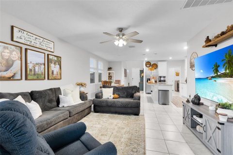Villa ou maison à vendre à Leesburg, Floride: 4 chambres, 201.41 m2 № 2416386 - photo 12