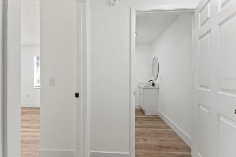 House in Lakeland, Florida 3 bedrooms, 112.78 sq.m. № 1912346 - photo 24