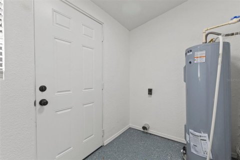 House in Lakeland, Florida 3 bedrooms, 112.78 sq.m. № 1912346 - photo 22