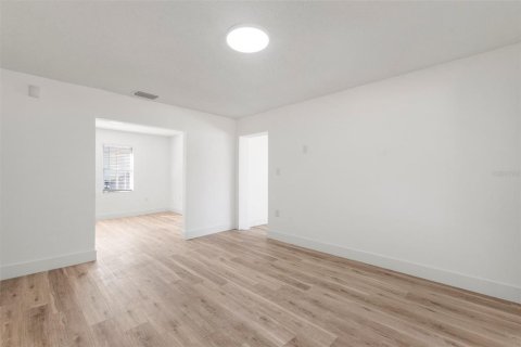 House in Lakeland, Florida 3 bedrooms, 112.78 sq.m. № 1912346 - photo 29