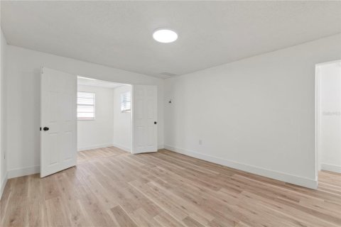 House in Lakeland, Florida 3 bedrooms, 112.78 sq.m. № 1912346 - photo 14