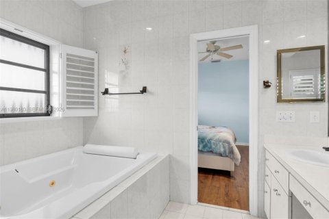 Casa en venta en Marathon, Florida, 2 dormitorios, 120.31 m2 № 2043551 - foto 25