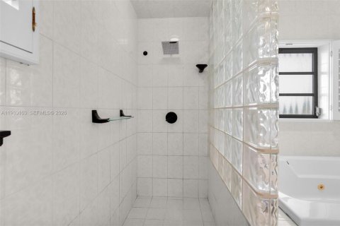 Casa en venta en Marathon, Florida, 2 dormitorios, 120.31 m2 № 2043551 - foto 24