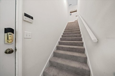 Condominio en venta en Gainesville, Florida, 2 dormitorios, 116.13 m2 № 1765997 - foto 5