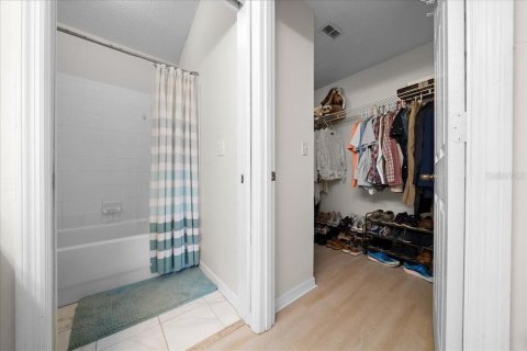 Condominio en venta en Gainesville, Florida, 2 dormitorios, 116.13 m2 № 1765997 - foto 23