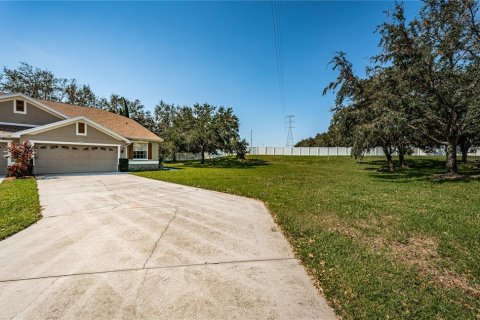 House in Tarpon Springs, Florida 3 bedrooms, 147.71 sq.m. № 1420386 - photo 5