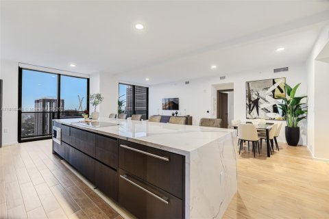 Copropriété à vendre à Miami, Floride: 4 chambres № 1768853 - photo 2