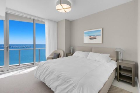 Condo in Sunny Isles Beach, Florida, 2 bedrooms  № 2015849 - photo 8