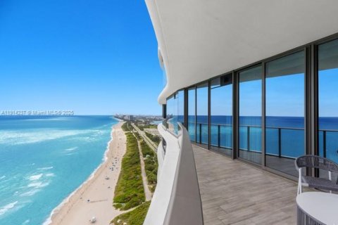 Condo à Sunny Isles Beach, Floride, 2 chambres  № 2015849