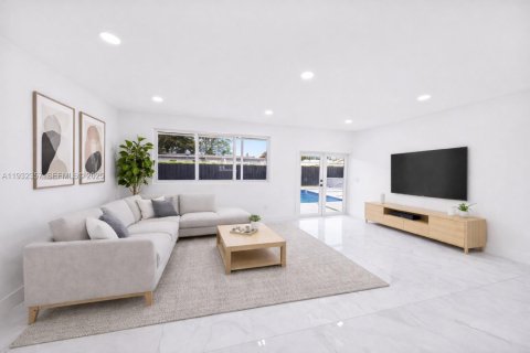 Villa ou maison à vendre à Miami, Floride: 5 chambres, 203.46 m2 № 1991641 - photo 10